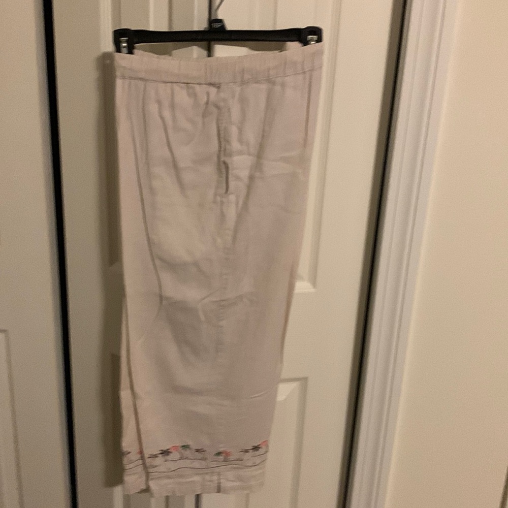 Linen Capri